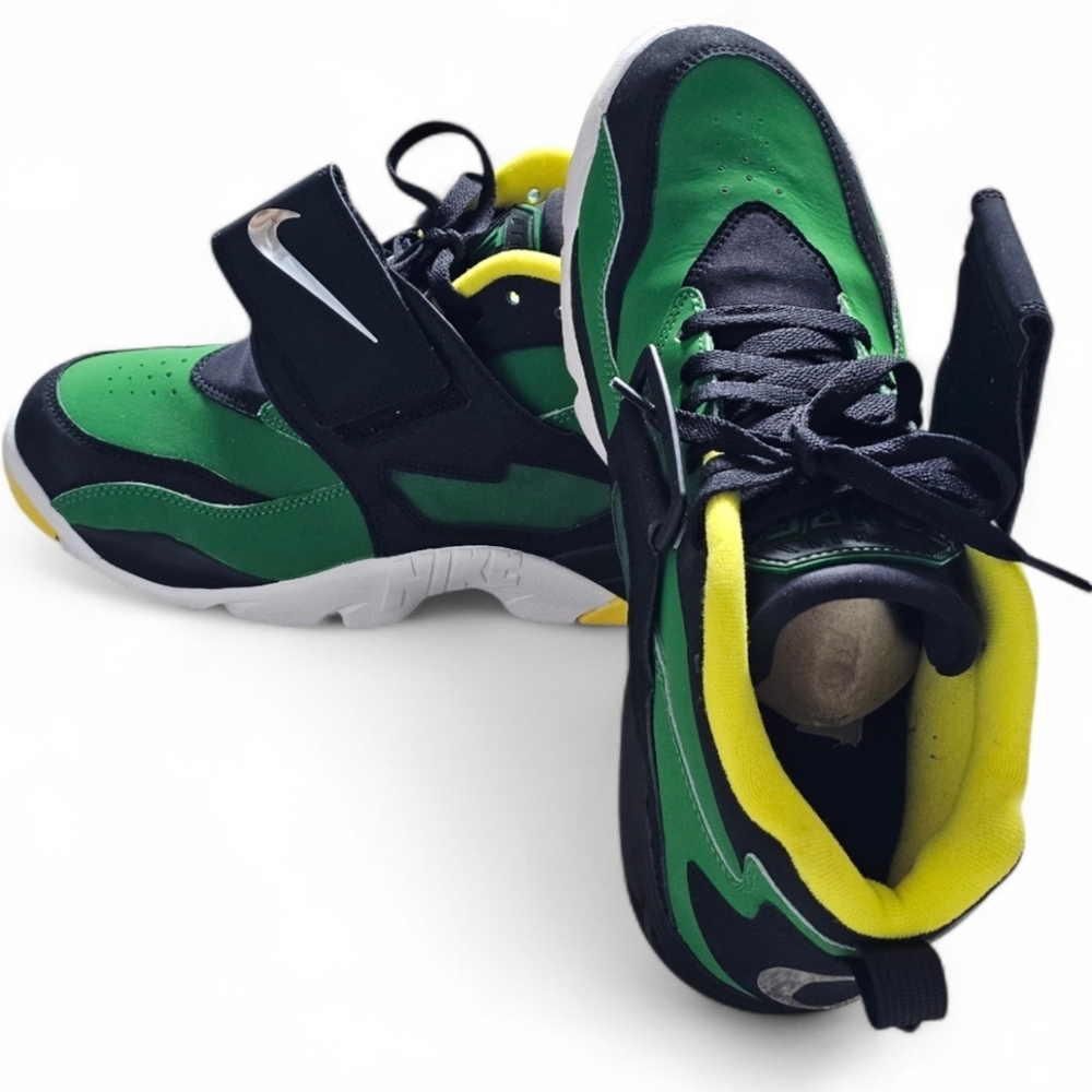 Nike Air Diamond Turf Sneakers Oregon Ducks Theme, Men's 10.5, Great Condition - Picture 2 of 13